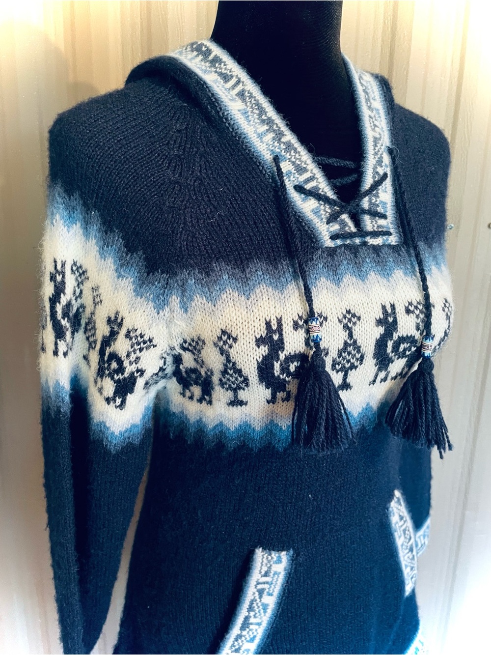 Alpaca Connection Navy Hoodie Sweater Fringe Tassels Maya Aztec Peru sz S SOFT!